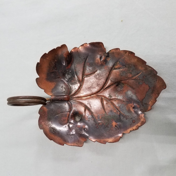 Copper Craft Guild Leaf Dish - Picture 4 of 8